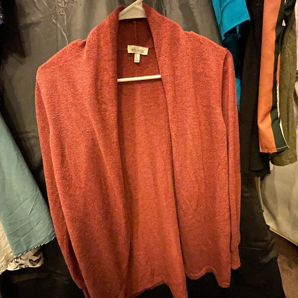 Ella Moss Women's Cardigan in burnt Red - Picture 2 of 4